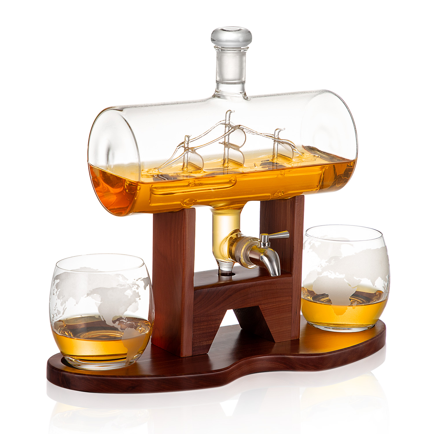 Комплект за уиски, стъклена бутилка Буре 1000мл със силует на кораб, 2бр чаши x 200мл, дървен поднос, диспенсър за алкох...